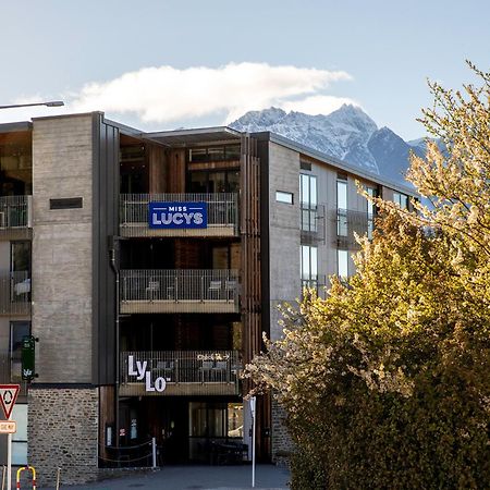 Lylo Queenstown Vandrarhem Exteriör bild